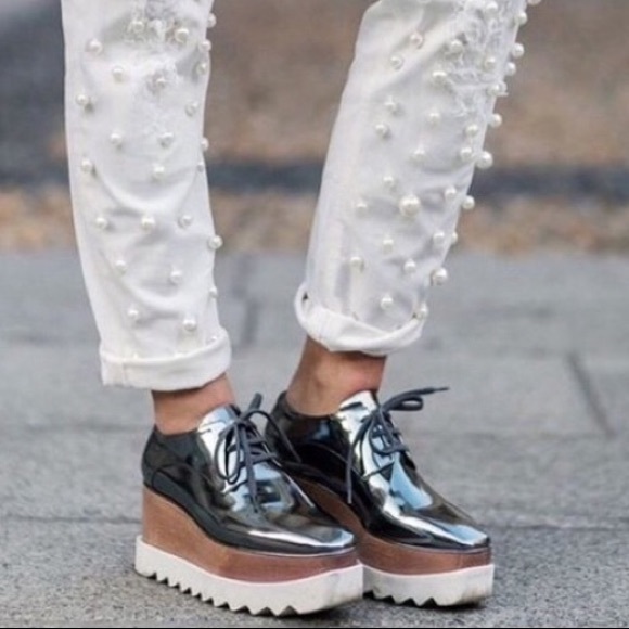 via pinky platform sneakers